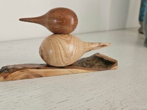 Oiseau en bois exotique et chêne