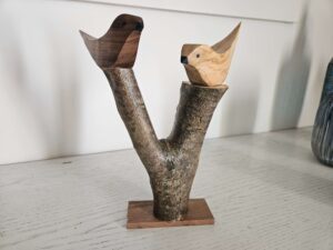 Oiseaux en olivier et noyer sur une branche