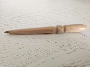 Stylo bois de platane Recharge Bic