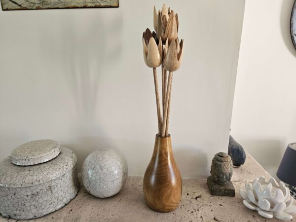 Tulipes tournées en différentes essences de bois – Image 2