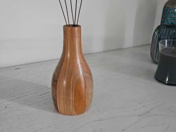 Vase en bois artisanal unique (plusieurs essences de bois) – Image 3