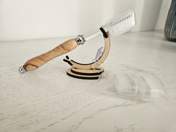 Brosse à dents artisanale en bois d'olivier