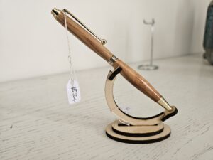 Stylo porte-mine artisanal en bois - Élégance naturelle