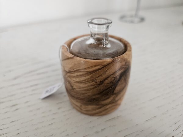 Brûle-parfum en bois d'olivier - Élégance et sérénité – Image 3