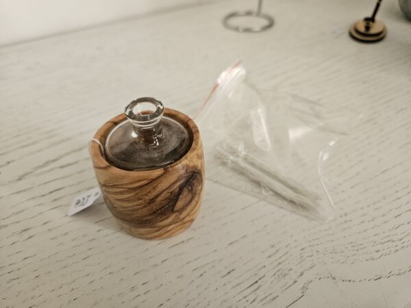 Brûle-parfum en bois d'olivier - Élégance et sérénité – Image 2