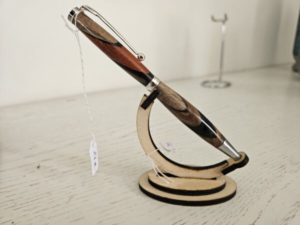 Stylo artisanal en différentes essences de bois