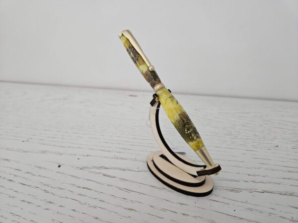 Stylo bille en bois et résine