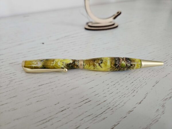 Stylo bille en bois et résine – Image 2