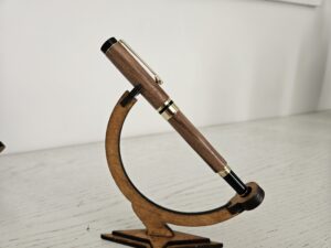 Stylo plume en bois de noyer