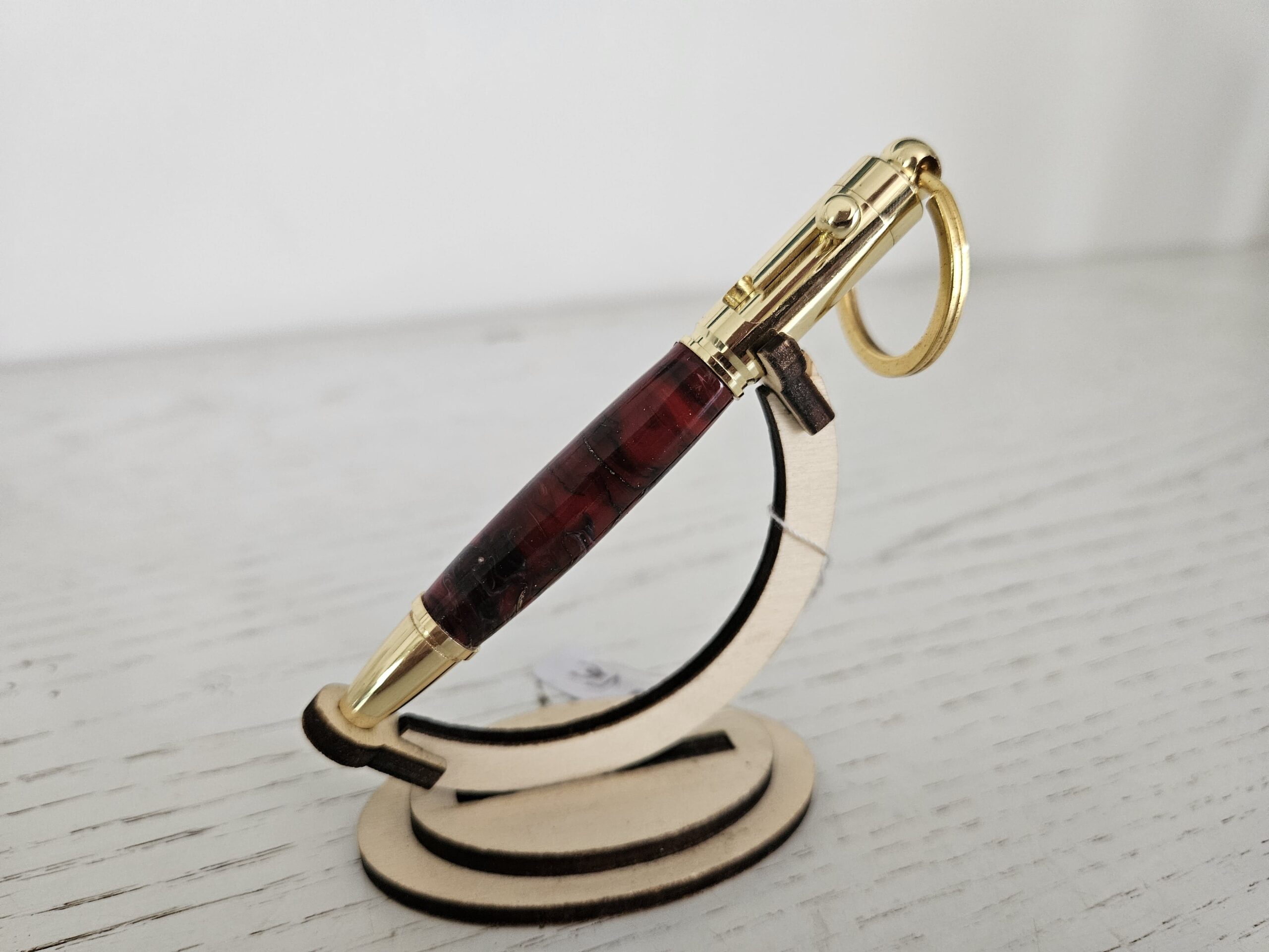 Porte clés stylo en bois et résine – Image 3