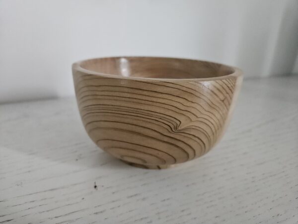Bol en bois de cèdre et de tilleul – Image 3