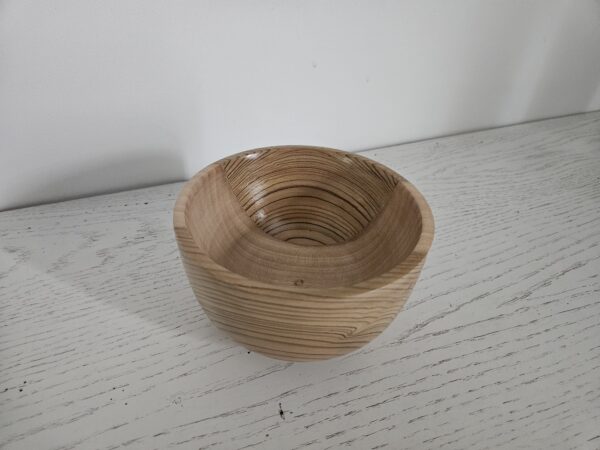 Bol en bois de cèdre et de tilleul – Image 2
