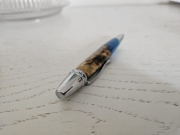 Stylo bille "luxe" en loupe d'érable et résine – Image 3