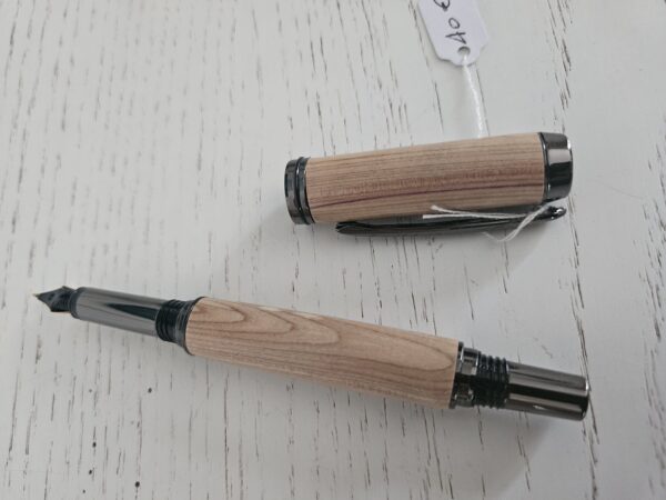 Stylo plume en bois de Lilas – Image 5