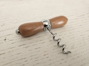 Tire-bouchon en bois de platane fait main