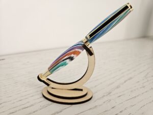 Stylo bille en résine multicolore