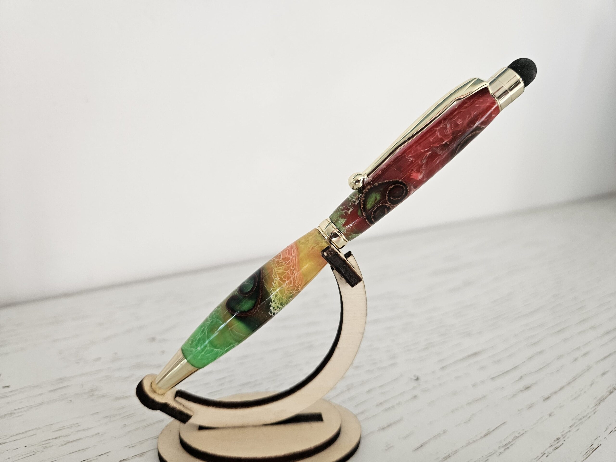 Stylo bille tactile en bois et résine – Image 3
