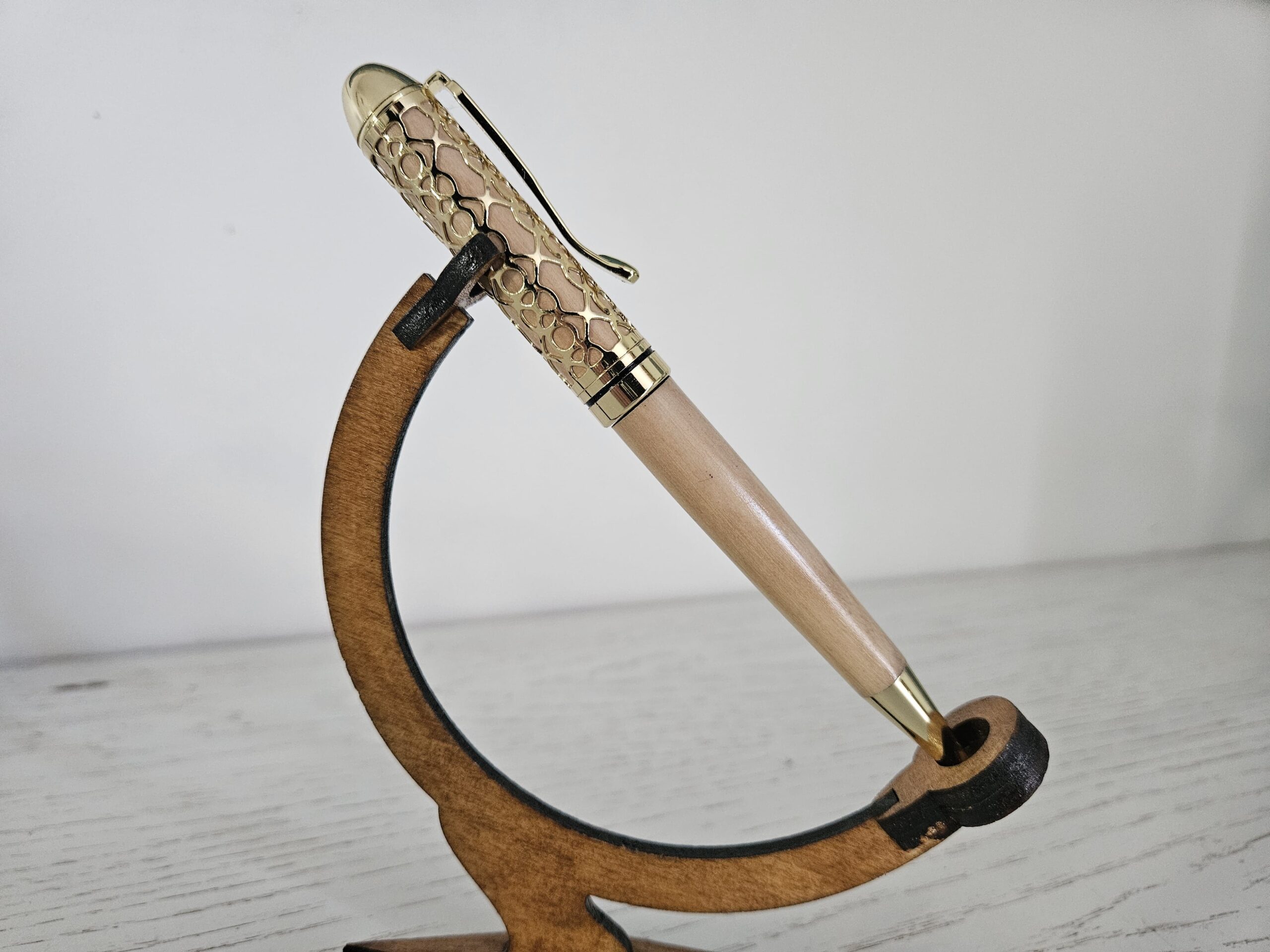 Stylo bille en bois d'olivier artisanal