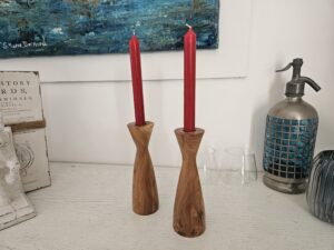 bougeoirs en bois de cade