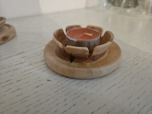 Bougeoir en bois de cade