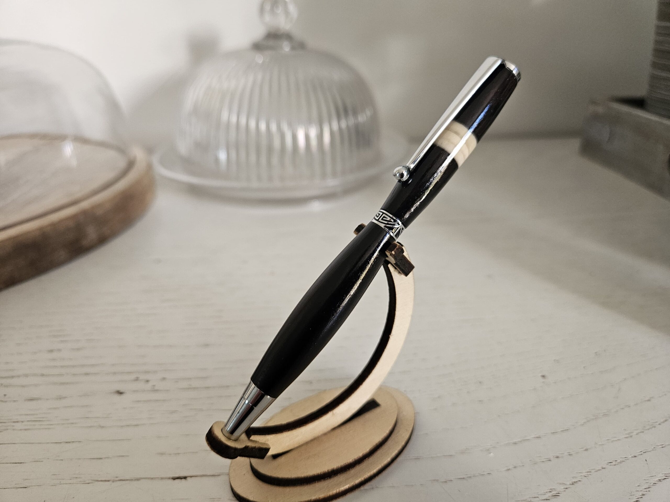 stylo bille en bois d'ébène