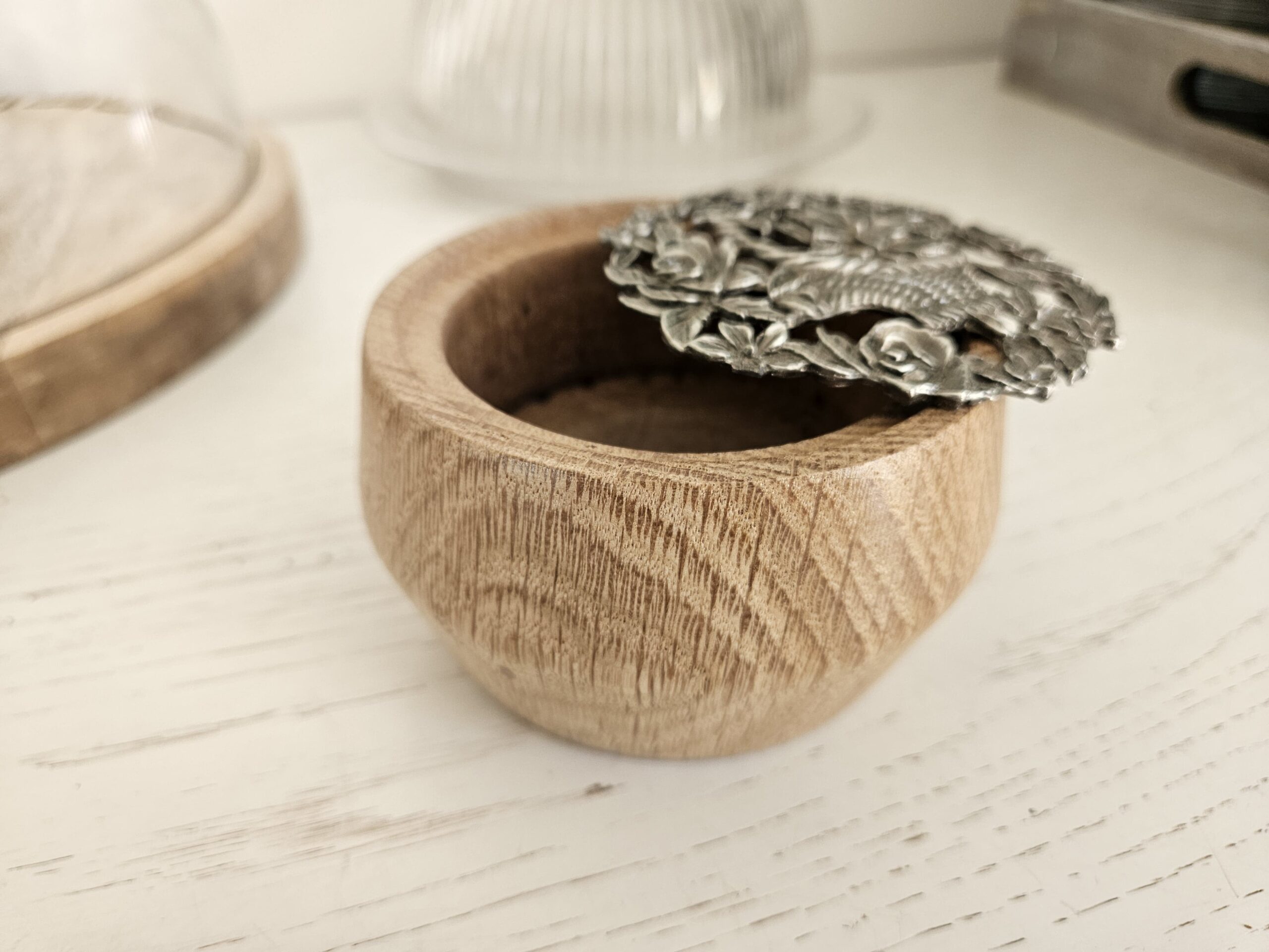 Pot pourri en bois de chêne – Image 3