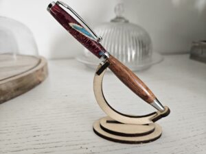 Stylo en bois et résine