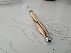 brosse à dents en bois d'olivier