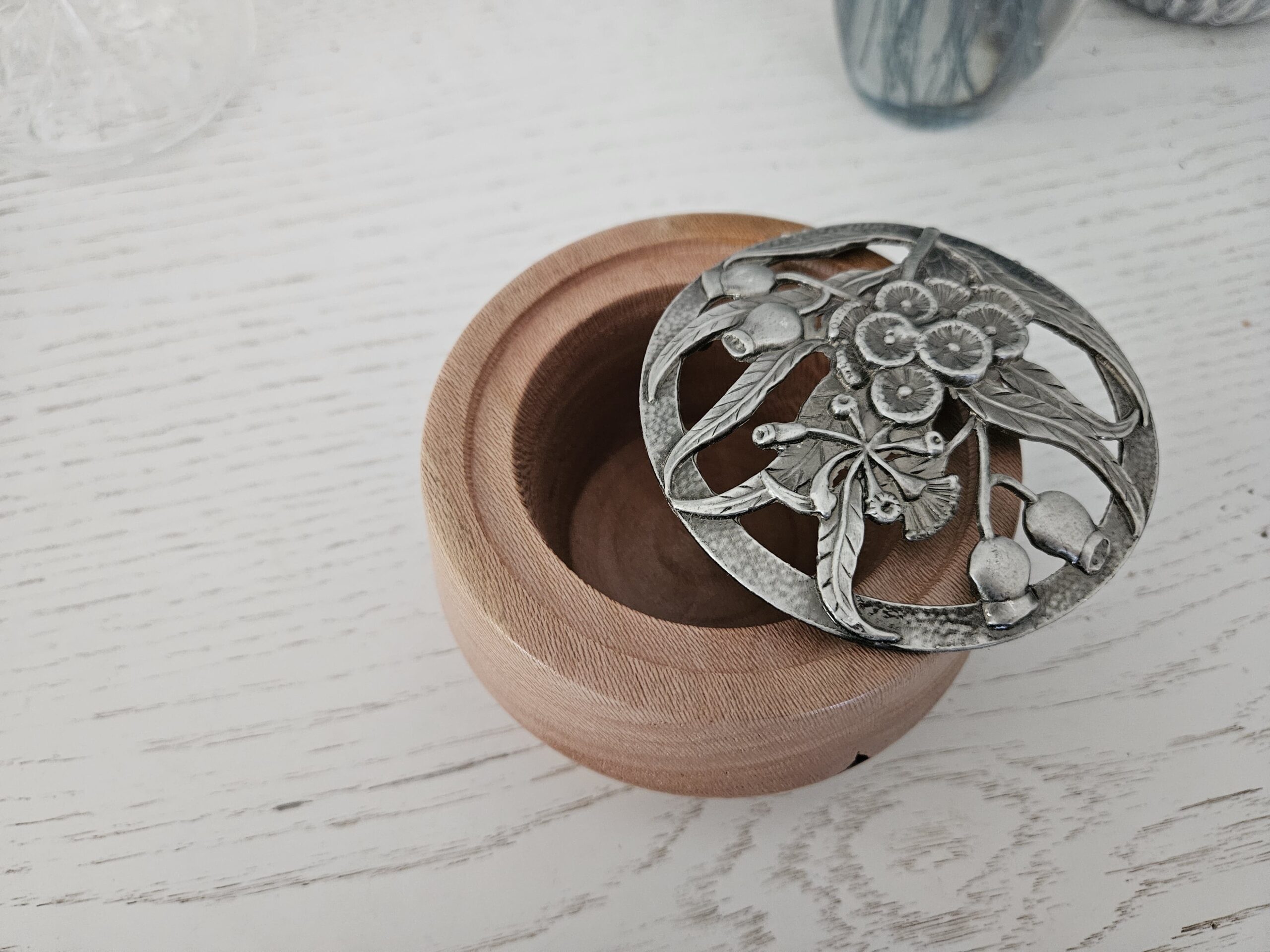 Pot pourri en bois de platane – Image 2