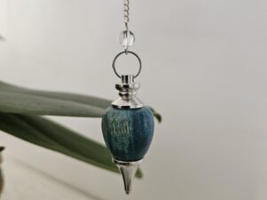 pendule en bois stabilisé