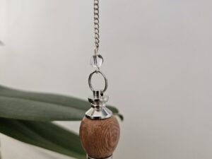 pendule en bois de platane