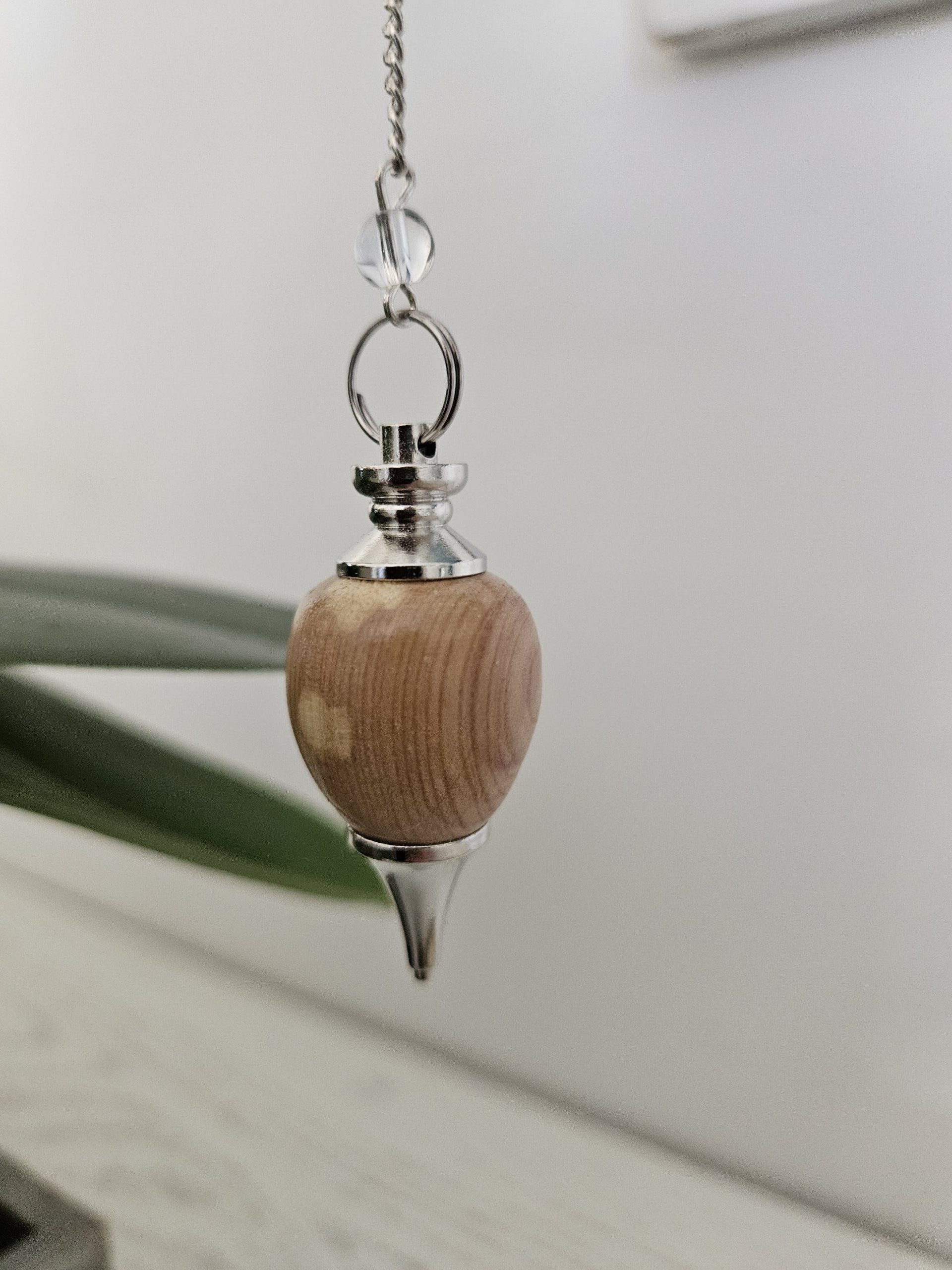pendule en bois de lilas