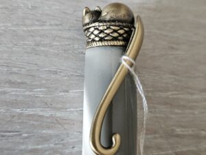 Stylo Chat – Élégance féline et artisanat raffiné