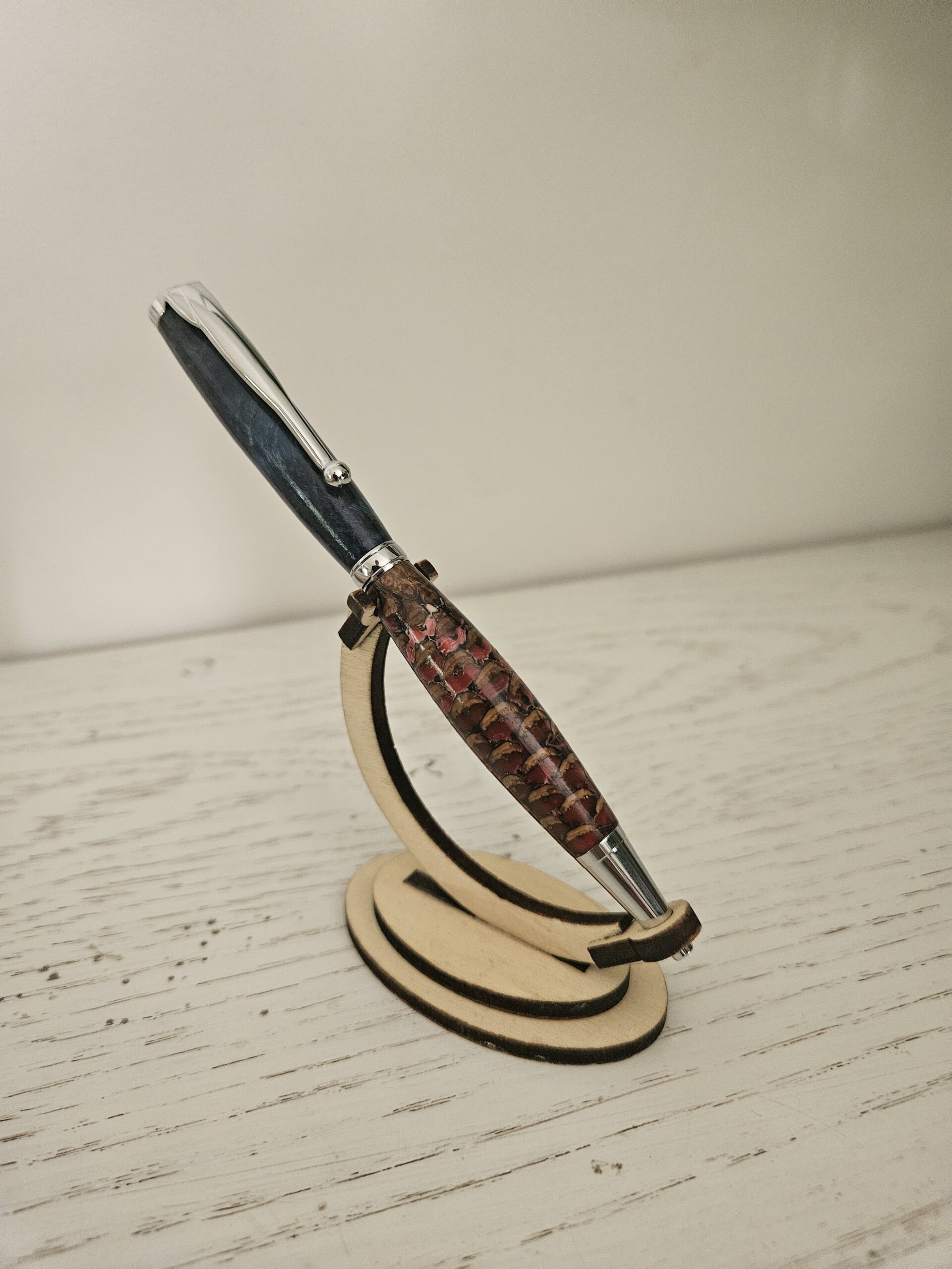 Stylo bille bois et résine