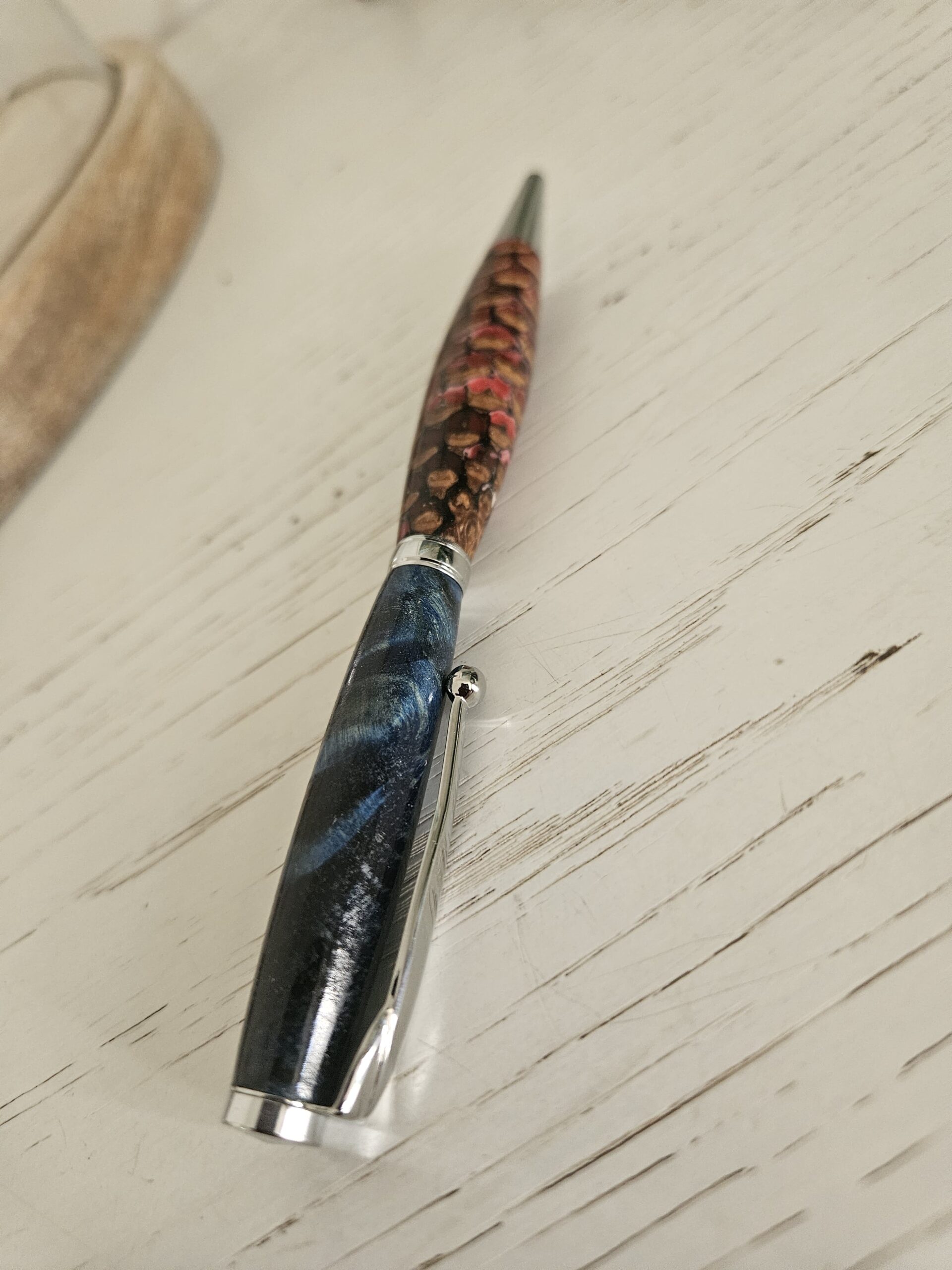 Stylo bille bois et résine – Image 4