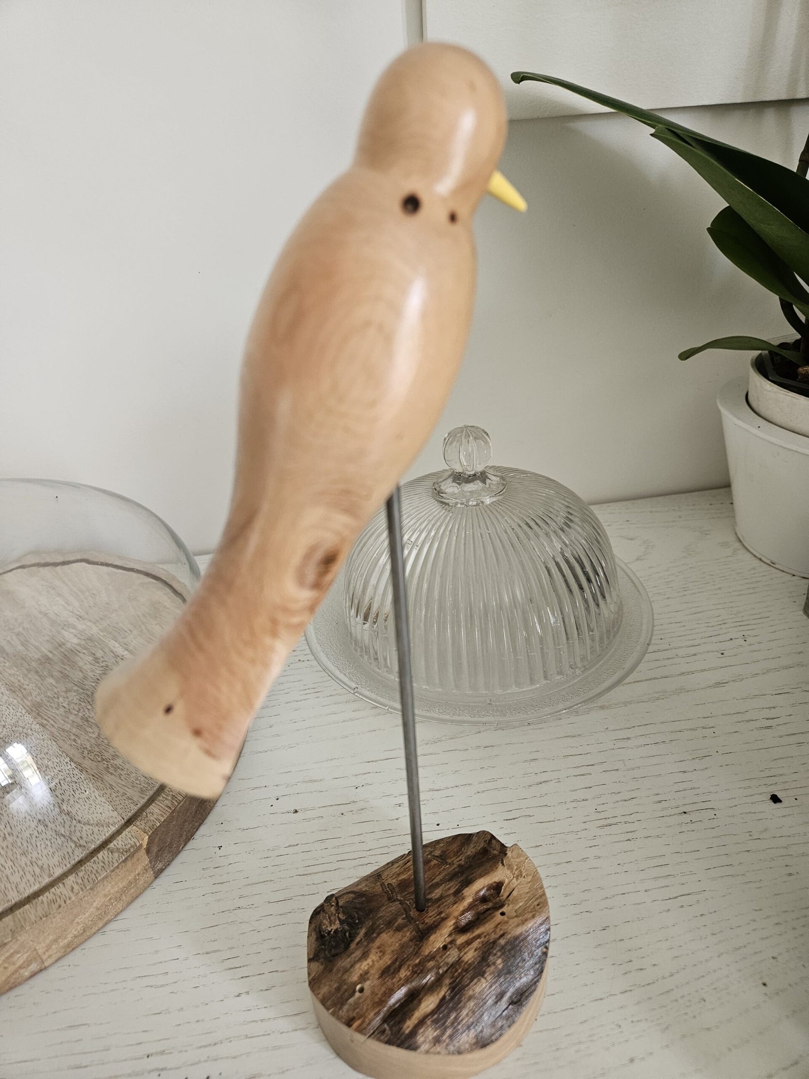 Oiseau en bois de cade – Image 4