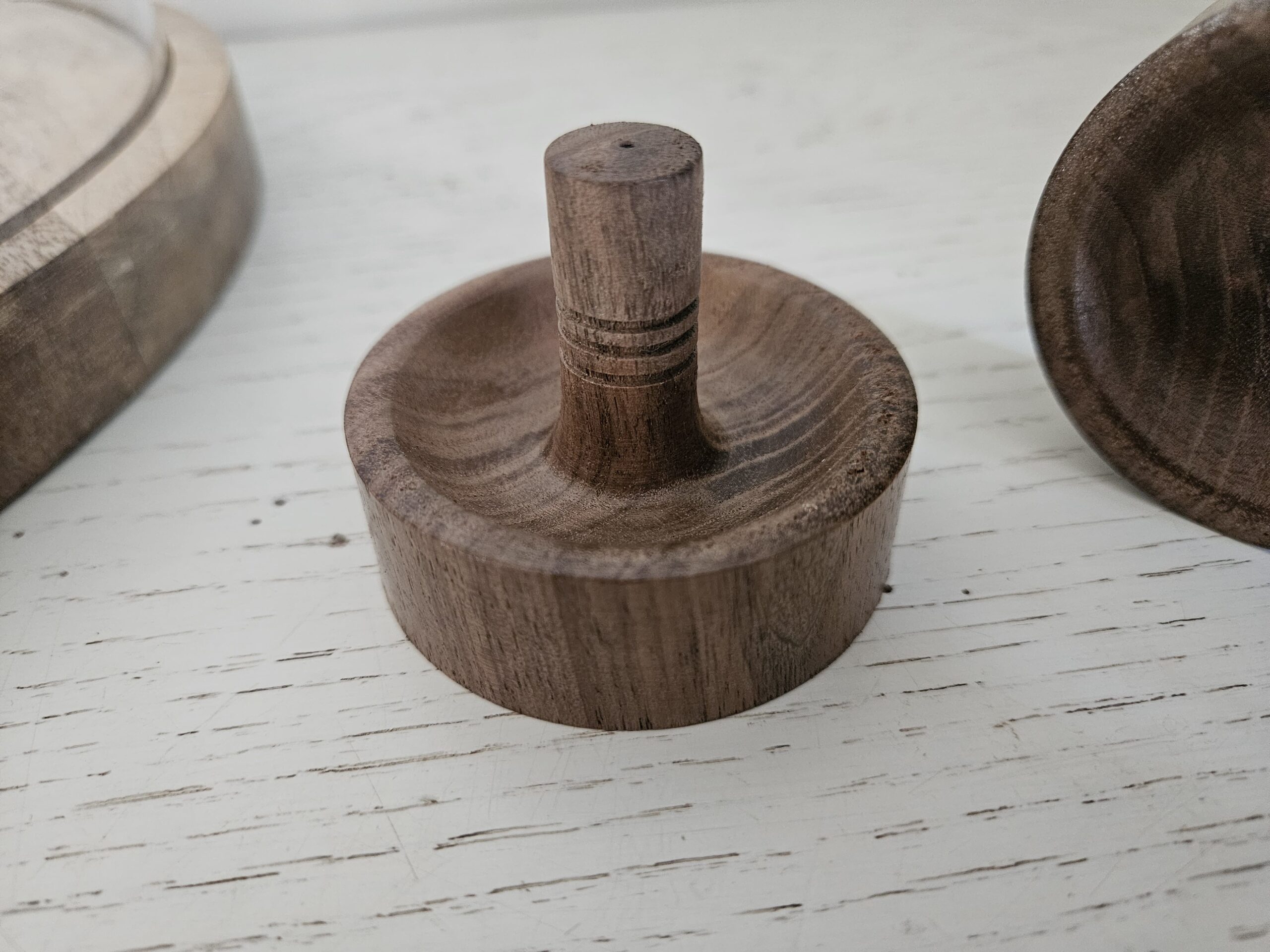Boite à bagues en bois de noyer – Image 2