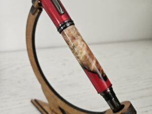 Stylo plume en bois et résine