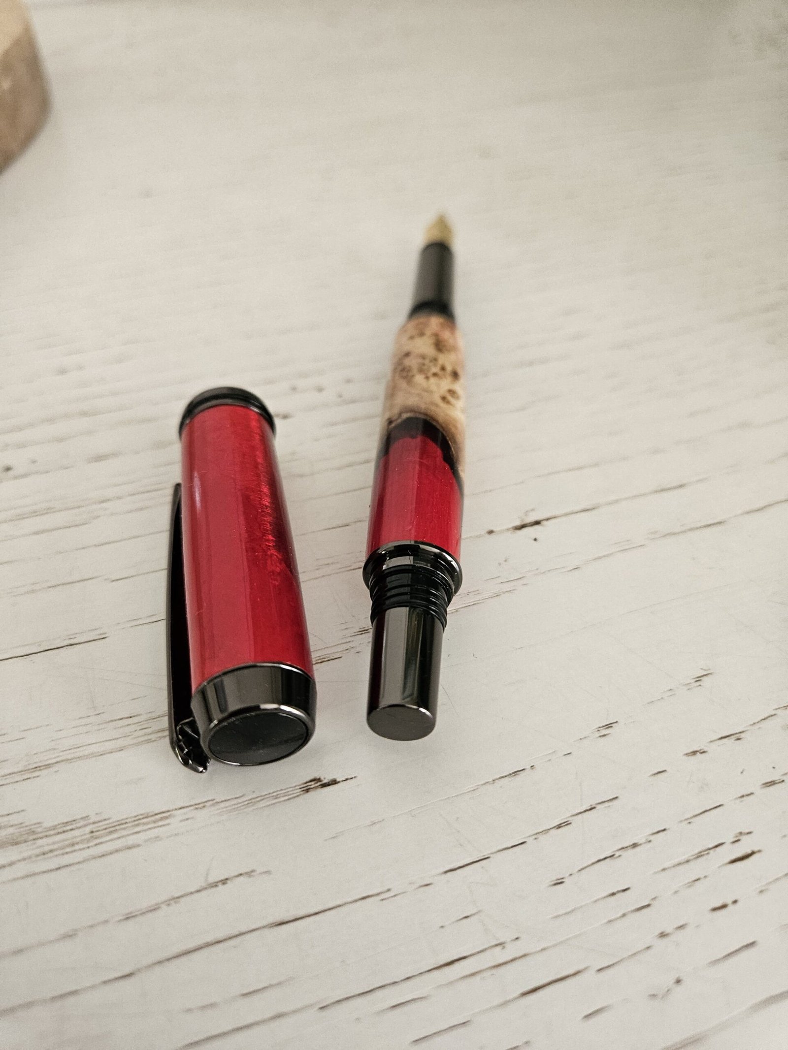 Stylo plume en bois et résine – Image 3