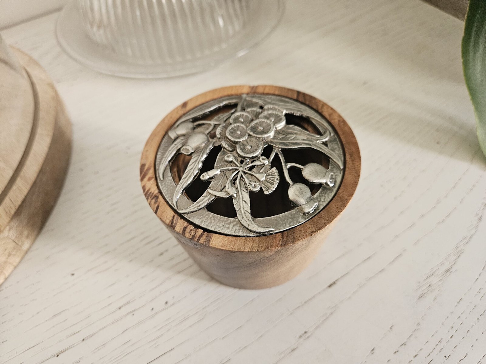 Pot pourri en bois de noyer – Image 3